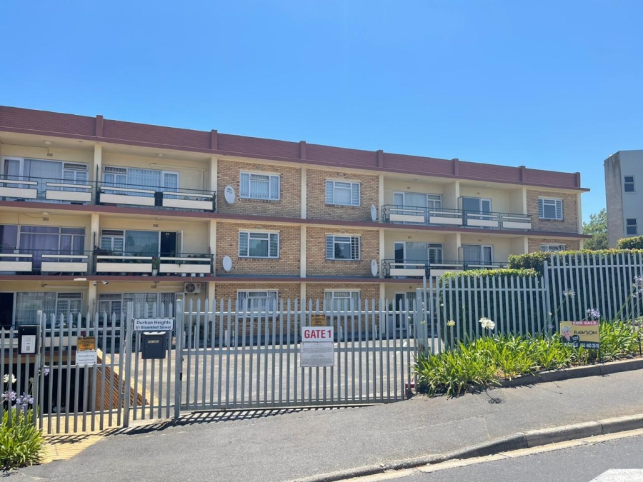 2 Bedroom Property for Sale in Bloemhof Western Cape